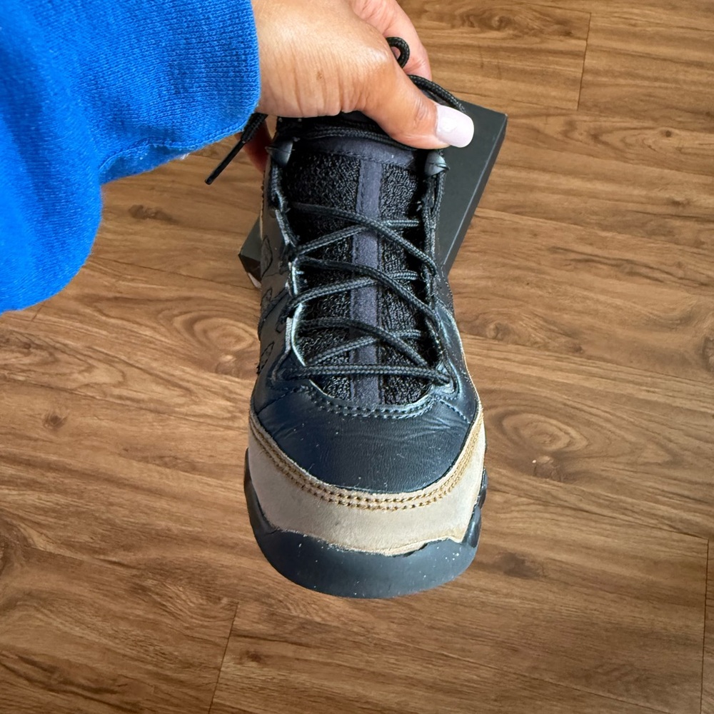 Kids Air Jordan Retro 9 - Olives 🫒 - Picture 16 of 16